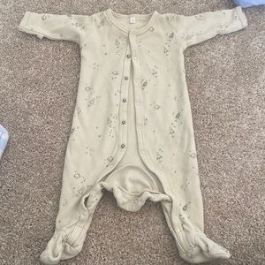 Quincy Mae NB Footie Space